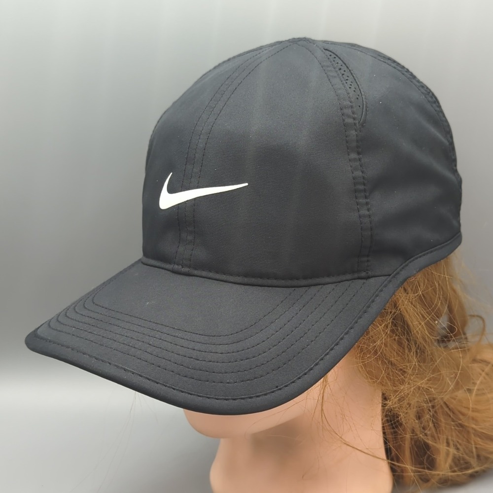 Nike Featherlight Dri-FIT Hat Cap Strap Back One Size Black Running Sports
